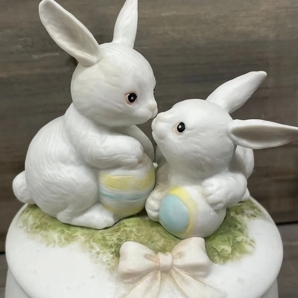Vintage 1988 Arnart Royal Carlton Bunny Duo Easter Trinket Box Porcelain Dish